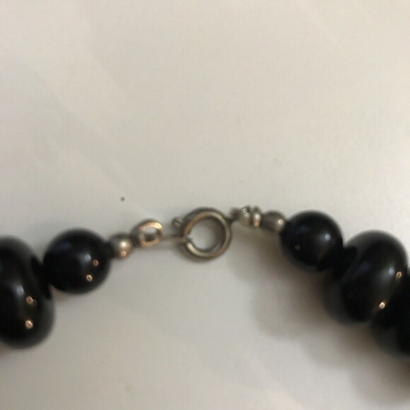 Womens Vintage Black Silvertone Beaded Necklace Casual lightweight - Picture 8 of 10